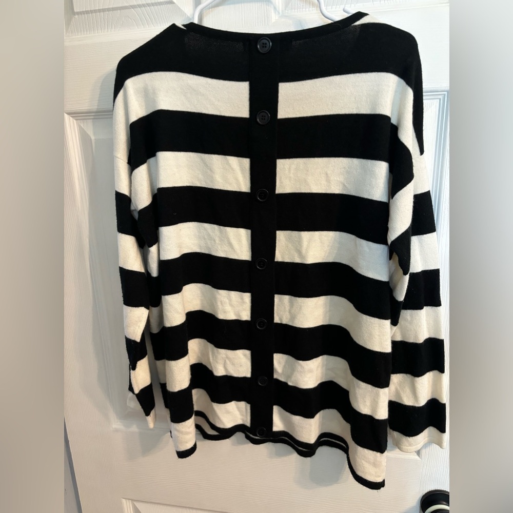 Route 21 sweater